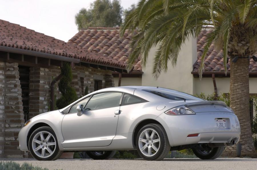  Mitsubishi Eclipse 2009 года  (фото 204 из 205)